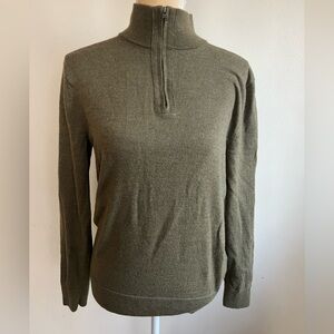 Banana Republic 100% merino wool long sleeve turtle neck half zip green sweater